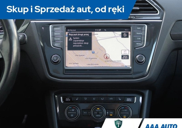 Volkswagen Tiguan cena 95000 przebieg: 115242, rok produkcji 2017 z Skała małe 326